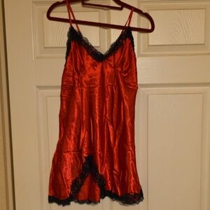 NEW Elegant Red Satin Lace-Trimmed Chemise